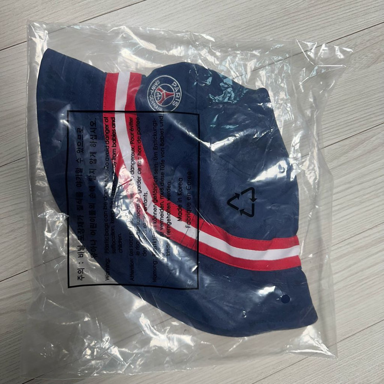 파리 생제르망 PSG 조던 버킷햇 이미지