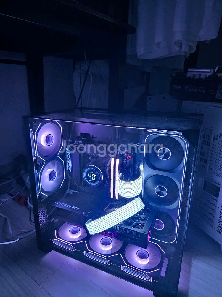 라이젠7 9800x3d rtx5080 리안리 고사양PC--0