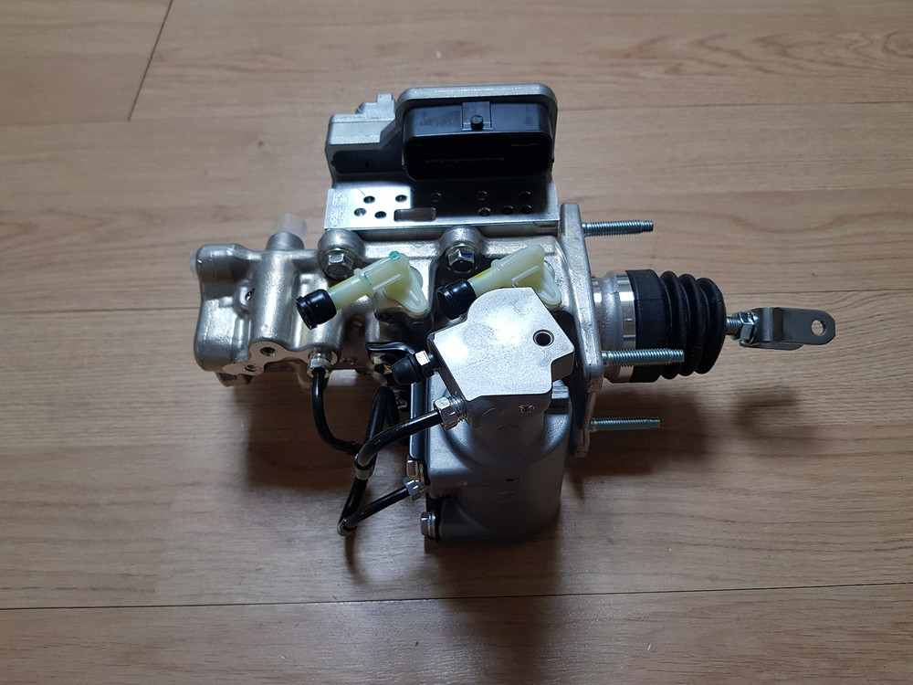 도요타 프리우스 ZVW30 ABS 모듈 이미지