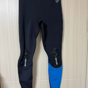 배럴 슈트하의 L 사이즈입니다.