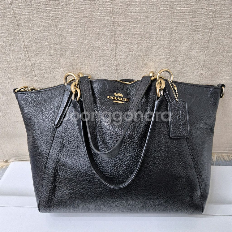 코치 가죽토트백--0