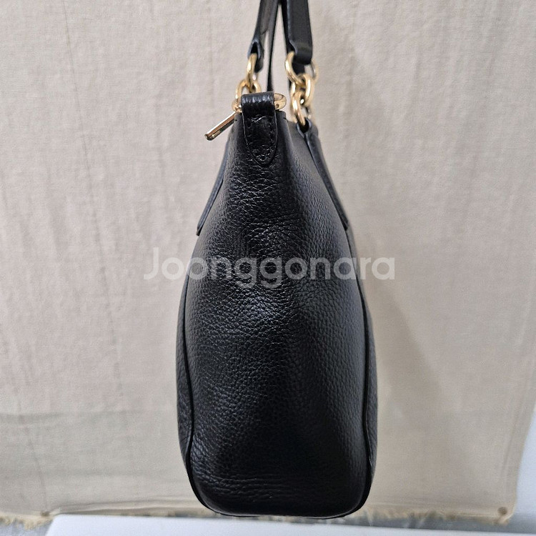 코치 가죽토트백--3