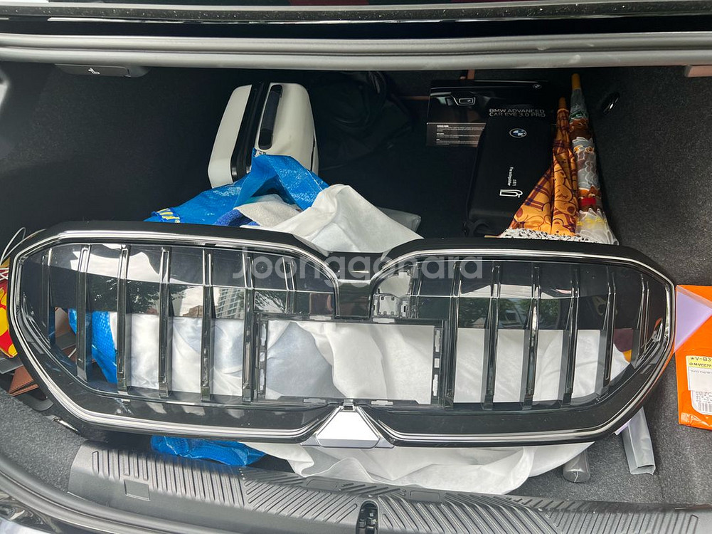 BMW G60 530e 순정그릴 (레이더센서커버X--0
