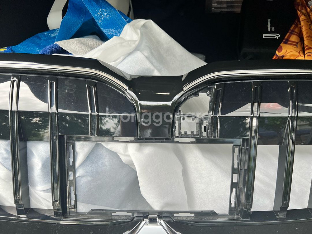 BMW G60 530e 순정그릴 (레이더센서커버X--1