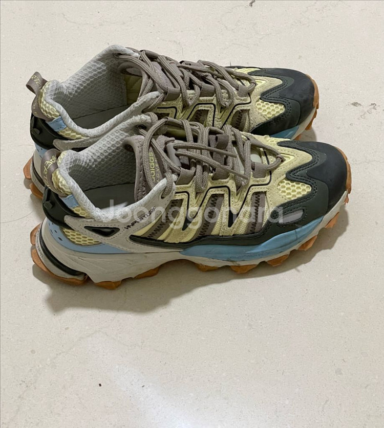 아디다스 하이퍼터프 GX4487 여자운동화225--0