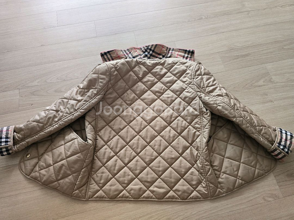 버버리키즈 빈티지 체크 퀄팅 자켓 아카이브베이지 10y--12