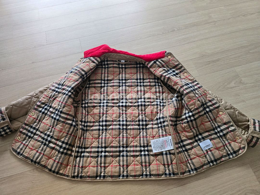 버버리키즈 빈티지 체크 퀄팅 자켓 아카이브베이지 10y--13