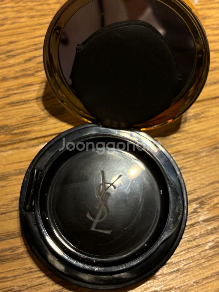 입생로랑 뚜쉬 에끌라 글로우 팩트 핑크 메쉬 쿠션--2