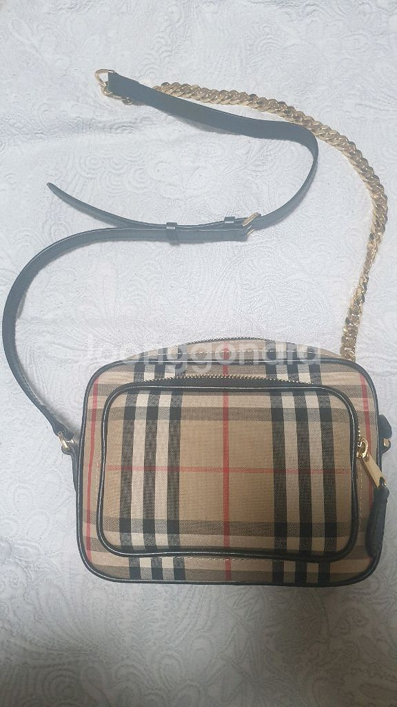 버버리 크로스백--9