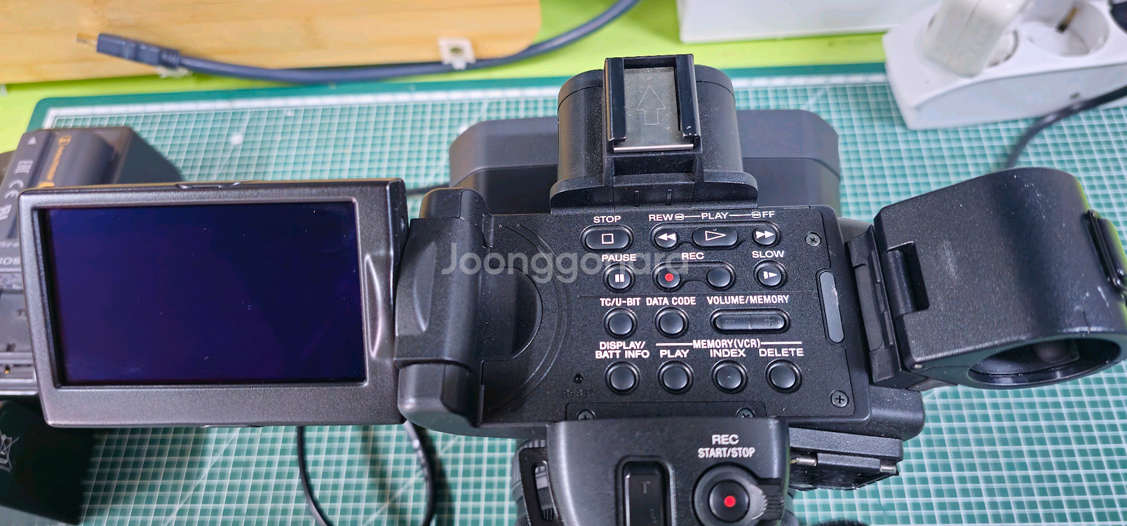 소니 캠코더 HVR-Z5N--4