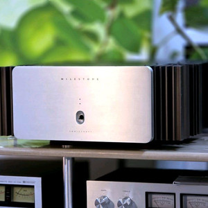 국산 명기 파워앰프 소닉크래프트 M2500S