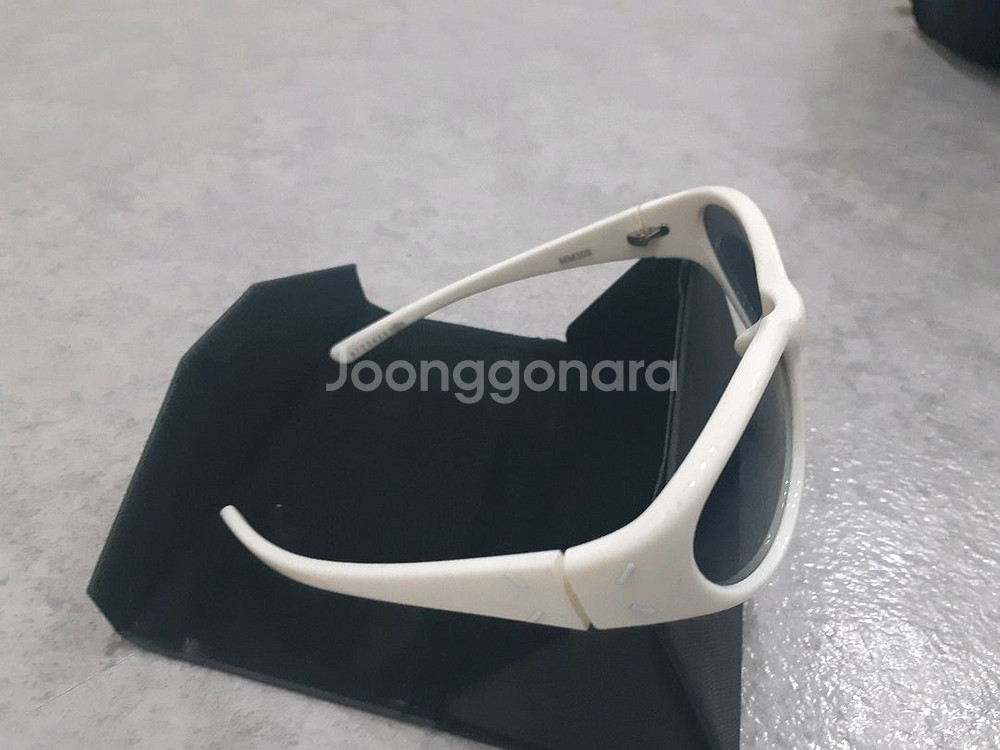 경량 화이트안경대 패션 경량 스포츠 선그라스--2