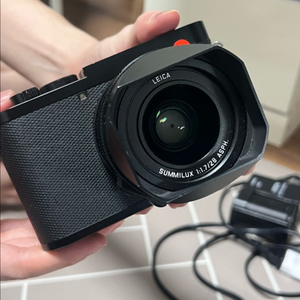라이카 Q2카메라