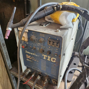 인버터 TIG 용접기 300A