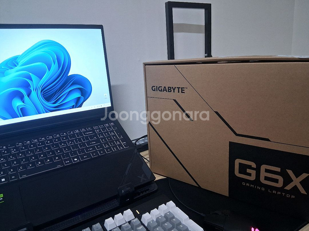 게이밍노트북팝니다RTX4060(새상품급)--1