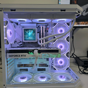 9800x3d, 5080 화이트 데스크탑 팔아요