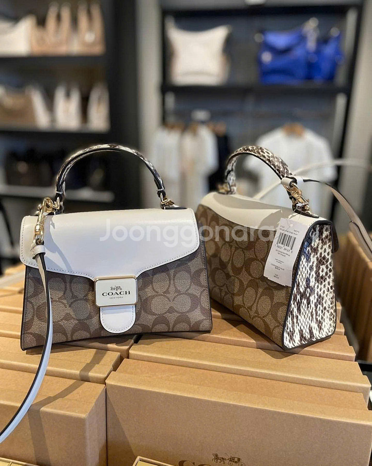 코치 페퍼 새첼 시그니처 숄더백 화이트 C1325--7