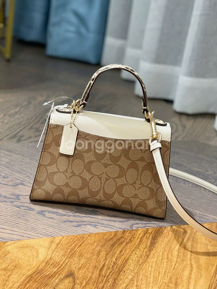 코치 페퍼 새첼 시그니처 숄더백 화이트 C1325--4