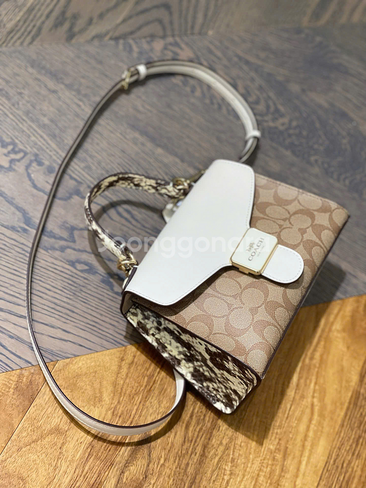 코치 페퍼 새첼 시그니처 숄더백 화이트 C1325--3