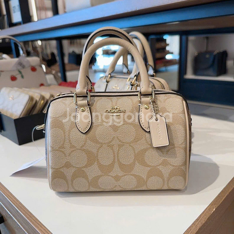 코치 미니 로완 사첼인 블록 시그니쳐 캔버스 크로스바디--1