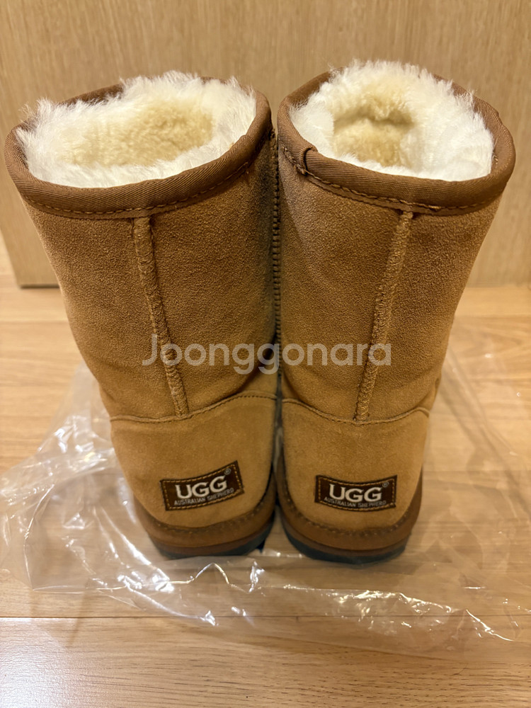 UGG 어그 클래식 숏 부츠(사이즈 EU 41)--2