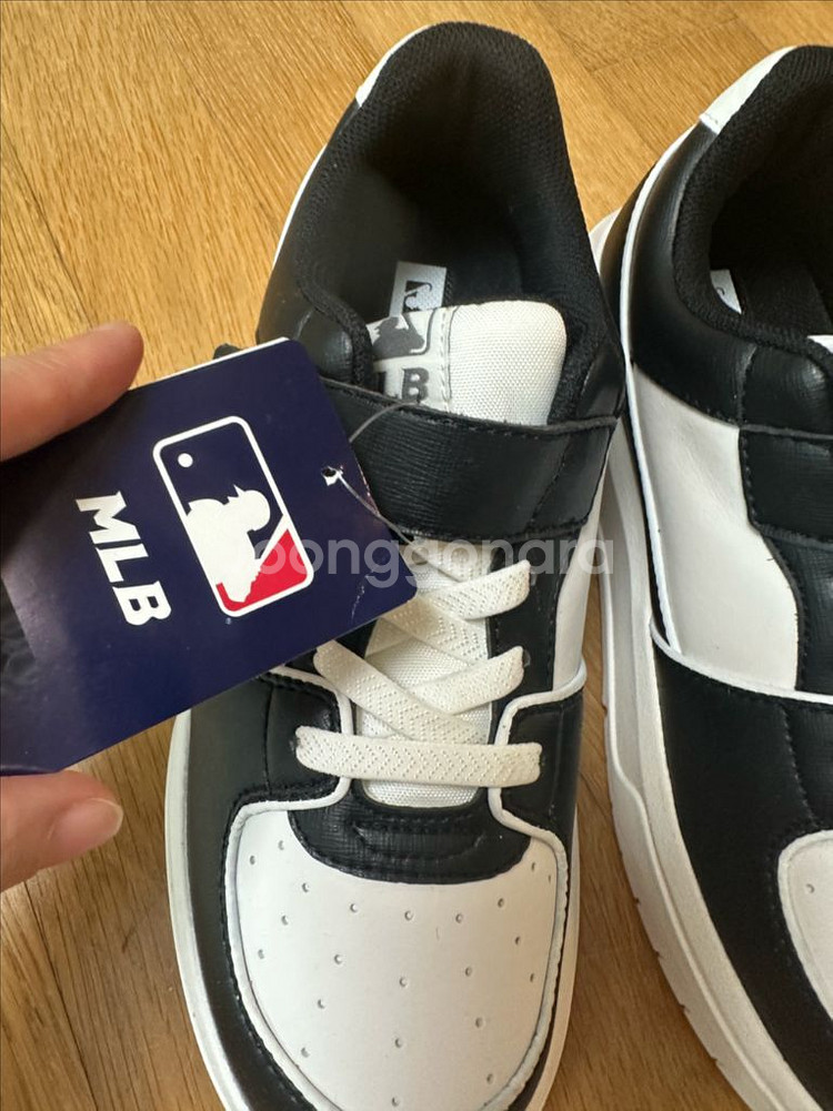 MLB키즈 청키라이너운동화 240사이즈 새상품요--2