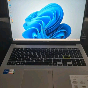 아수스 비보북 X513EA-BQ031 새상품급