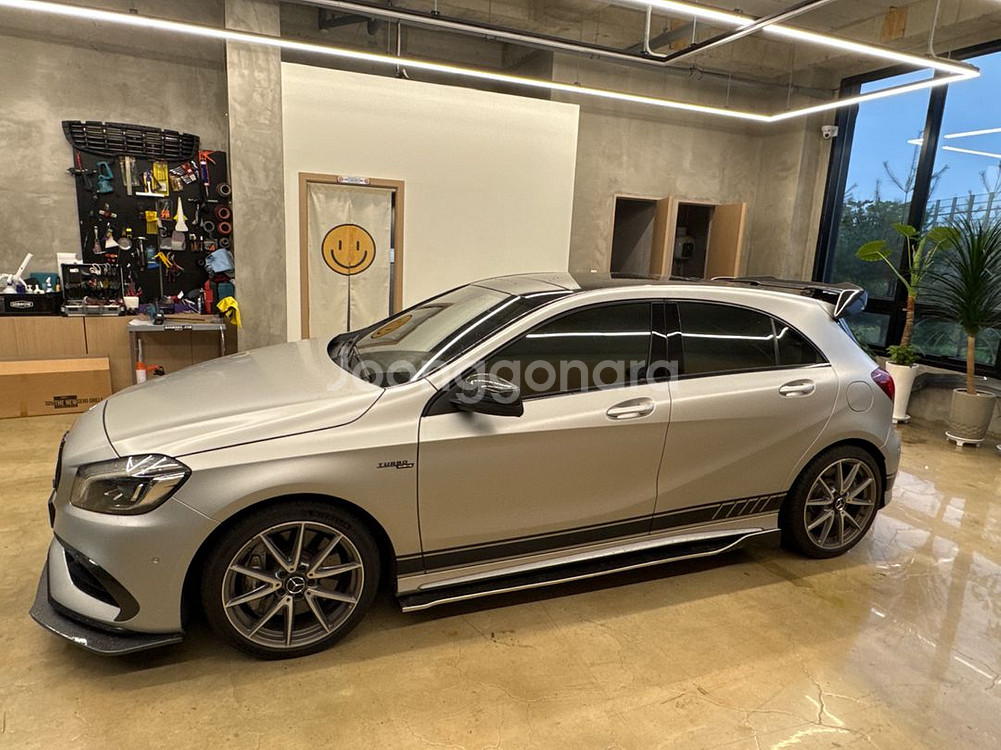 W176 A45 amg--1