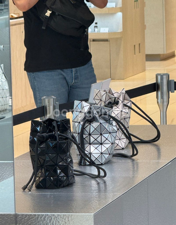 바오바오 링백 (Wring)블랙 정품 (새상품+쇼핑백)--5