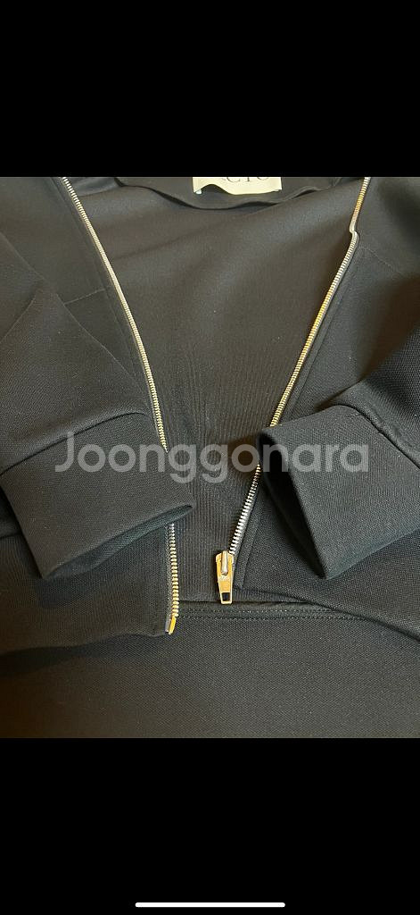 렉토 Recto 25SS 로고 디테일 후드 집업 블랙--3