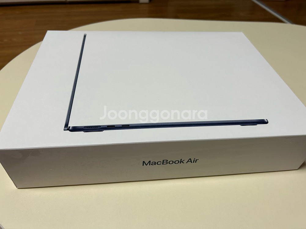 MacBook Air 13 M3 *에누리 가능*--8