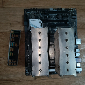 X99-A/USB 3.1 보드와 i7 5930K 시피유
