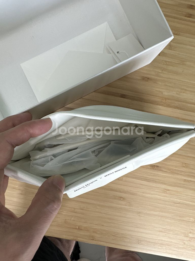 젠틀몬스터 마르지엘라 화이트 MM005 W2--1