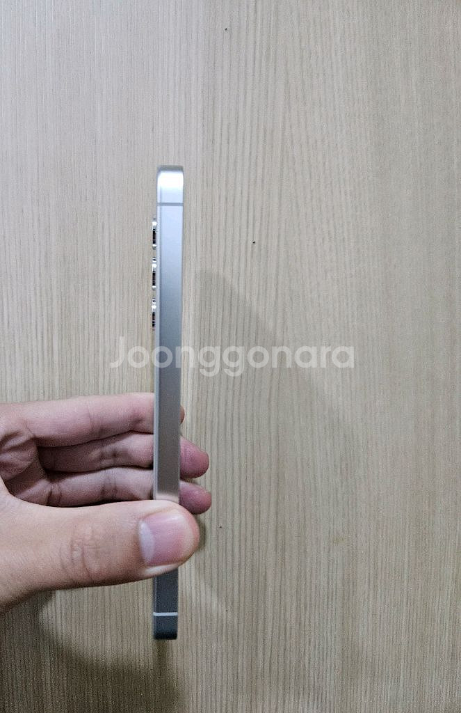 갤럭시 S24화이트 S급 256G 팝니다--3