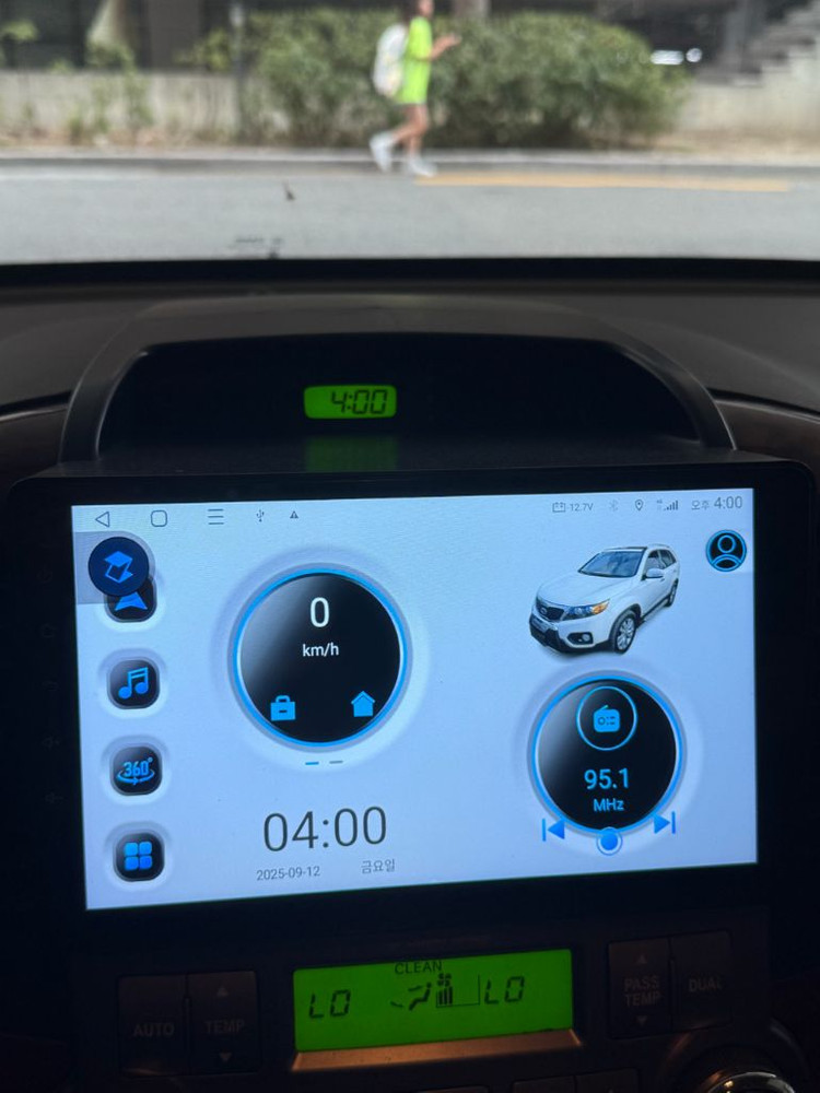 2013년 그랜드카니발 하이리무진 11인승팝니다.--6