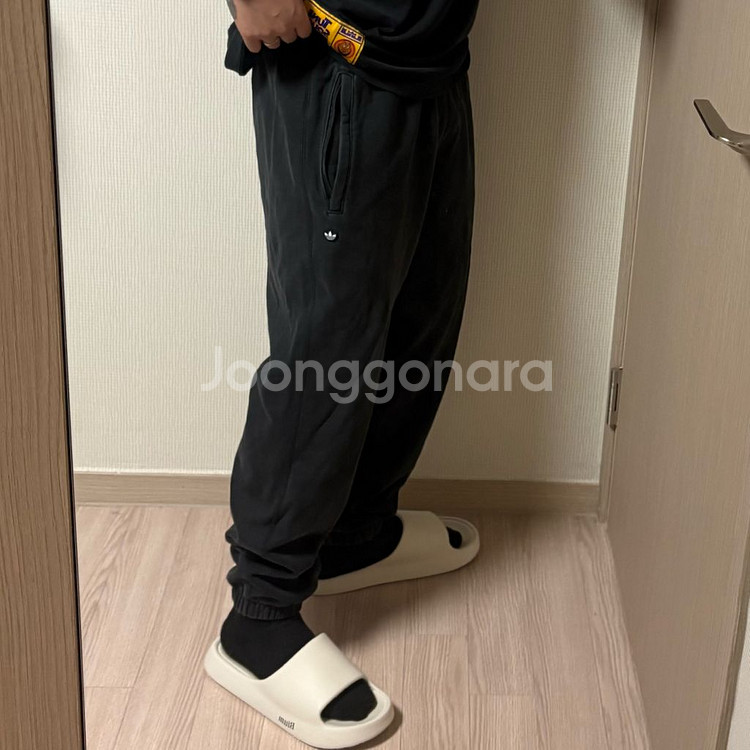정품 아디다스 미니 트레포일 로고 와이드 조거팬츠 바지--1
