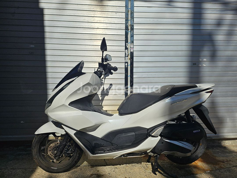 22년식 PCX125ABS 오토바이 중고--6