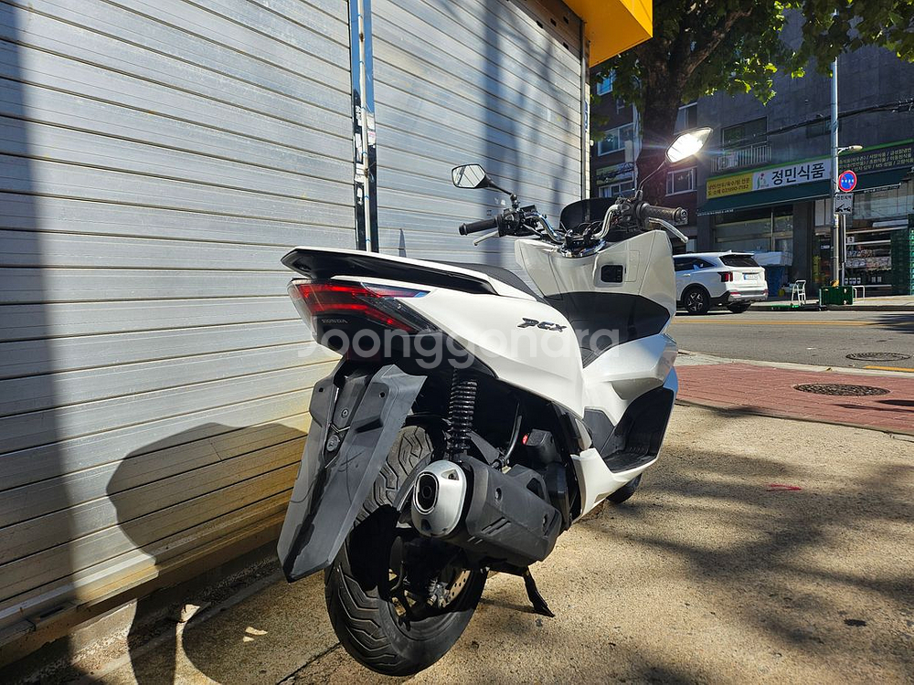 22년식 PCX125ABS 오토바이 중고--4