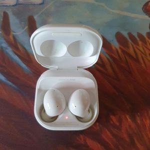 갤럭시 버즈2 화이트 판매(본체+왼쪽,오른쪽 망가짐)