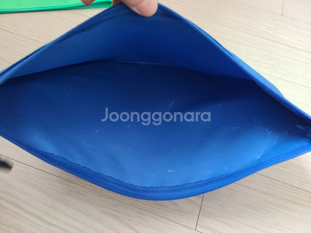 파우치--2