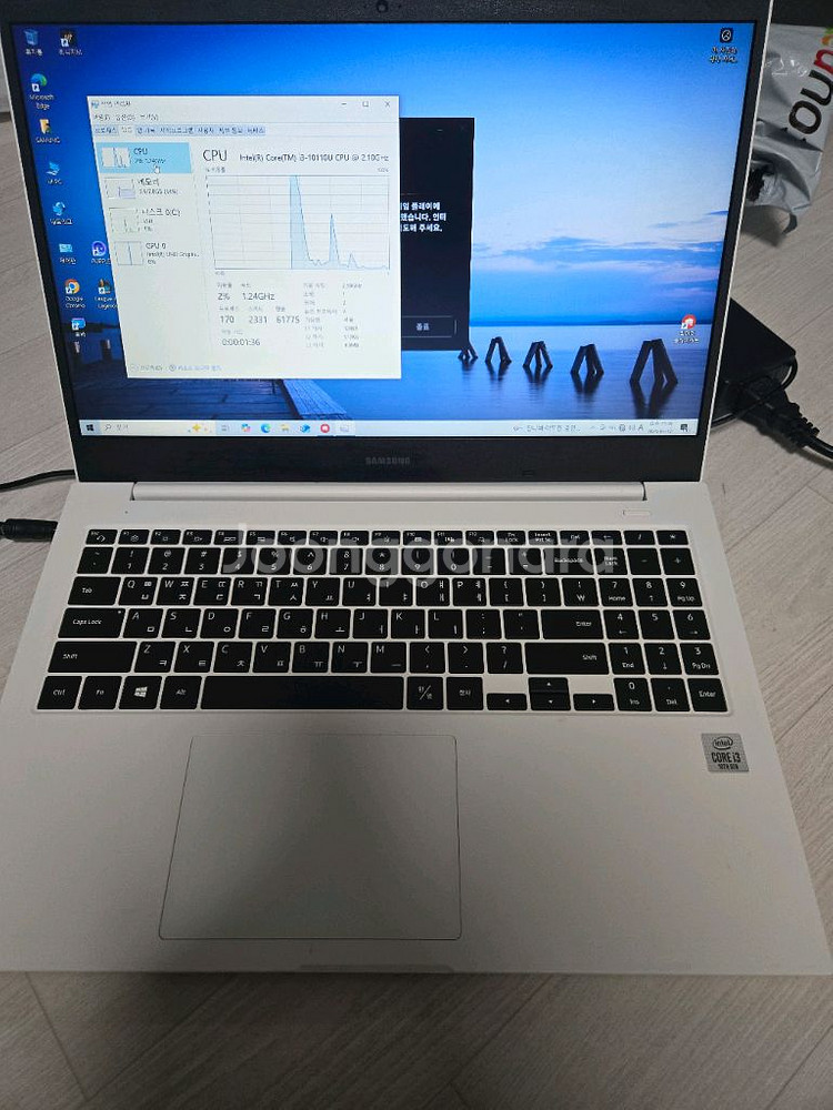 삼성 노트북 NT350XCR 모델입니다--1