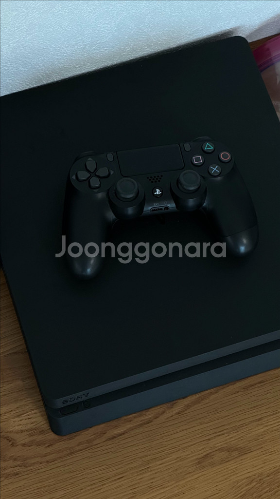 Ps4 1tb+CD(8)--0