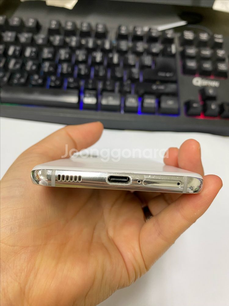 SK 갤럭시S21 화이트 액정SS급 256G 무잔상--6