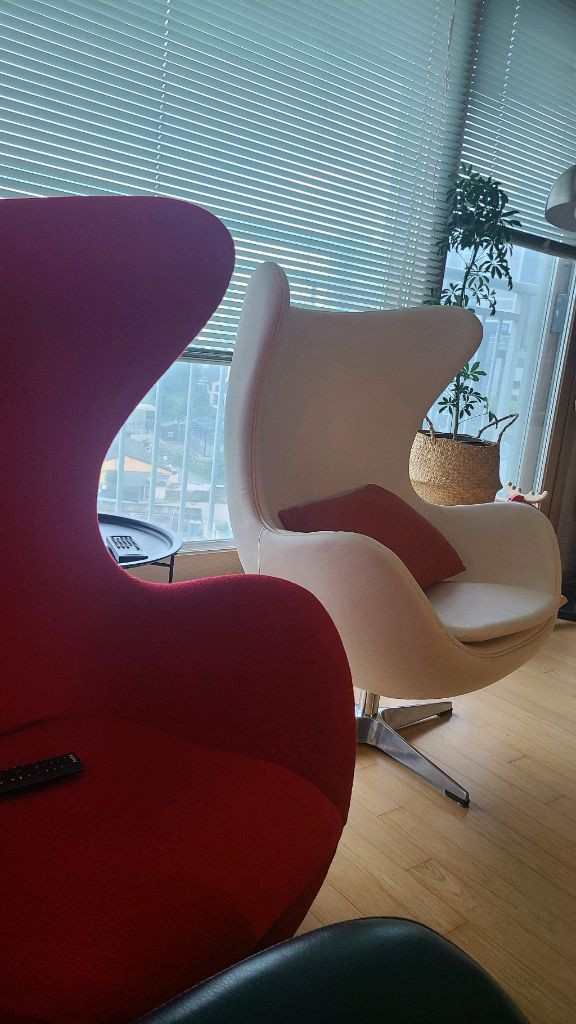 프리츠한센.st 에그체어 2개 일괄 이미지