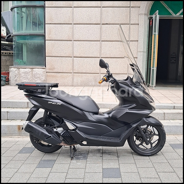혼다 PCX125 22년식 ABS 특대윈도우+열선+슬라--0