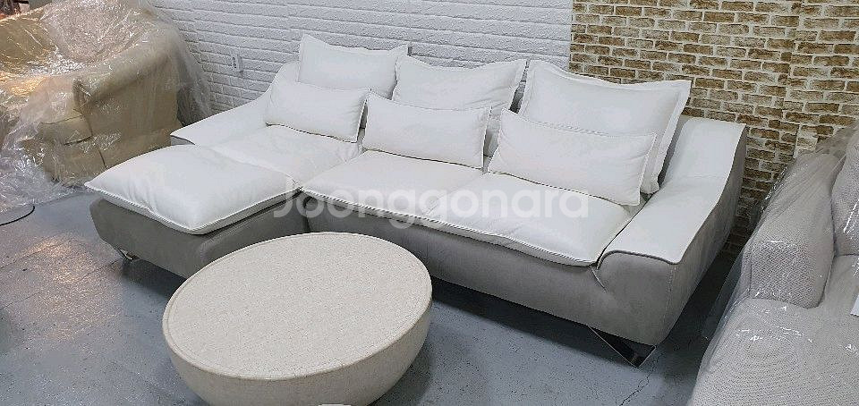 쏘홈 알도 이태리 애닐린 천연가죽 카우치 소파--4