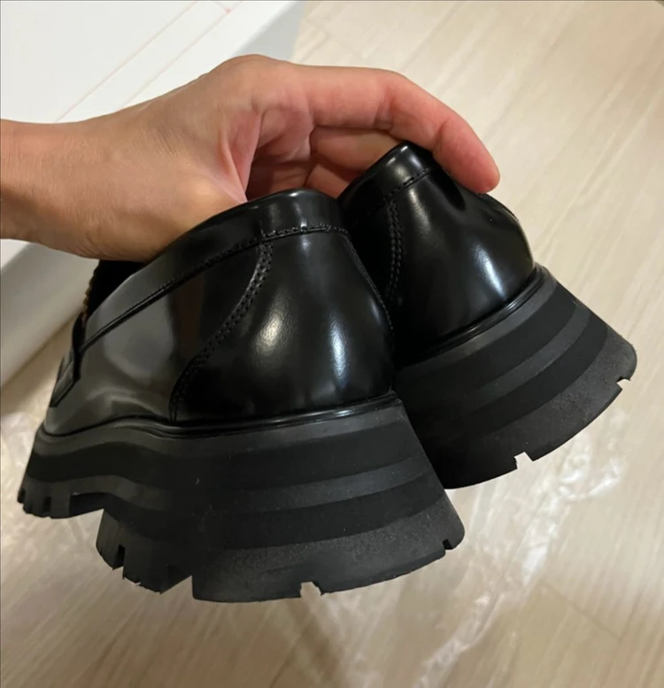 알렉산더 맥퀸 플랫폼 가죽 로퍼 (38C) 이미지