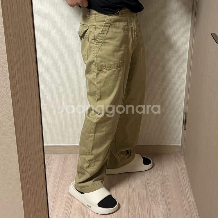정품 유니폼브릿지 세미와이드 퍼티그 팬츠 베이지 면바지--1