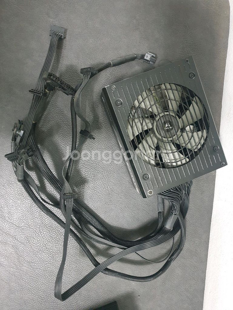 커세어 750W 파워 서플라이--0