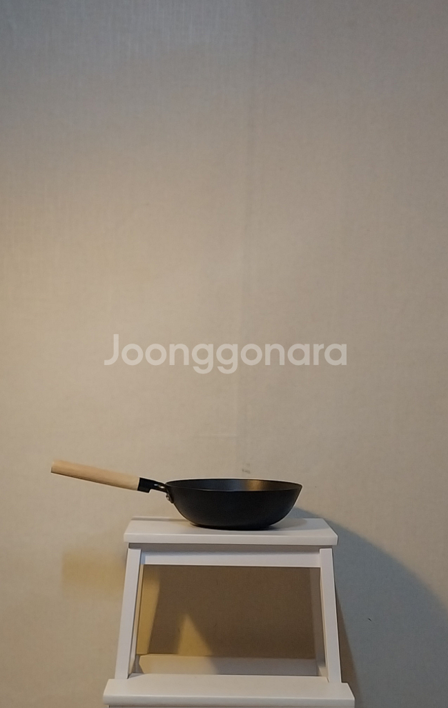 (중고)햄튼 아이전 무쇠팬 팝니다(24cm)--0